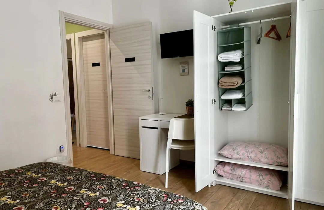 D'Aragona Guest House-1