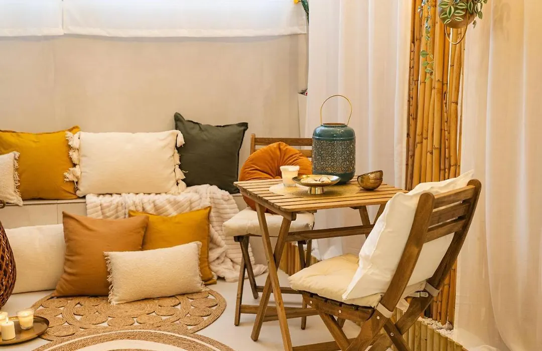 Johnny'S Suites-1