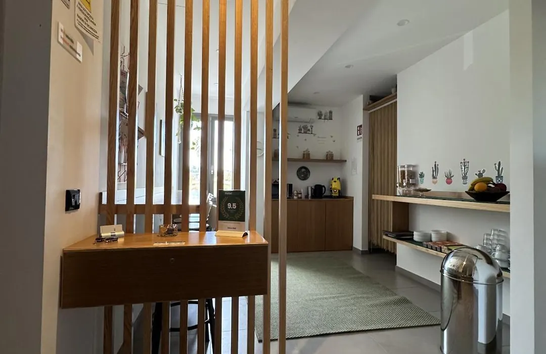 Solus B&B-1
