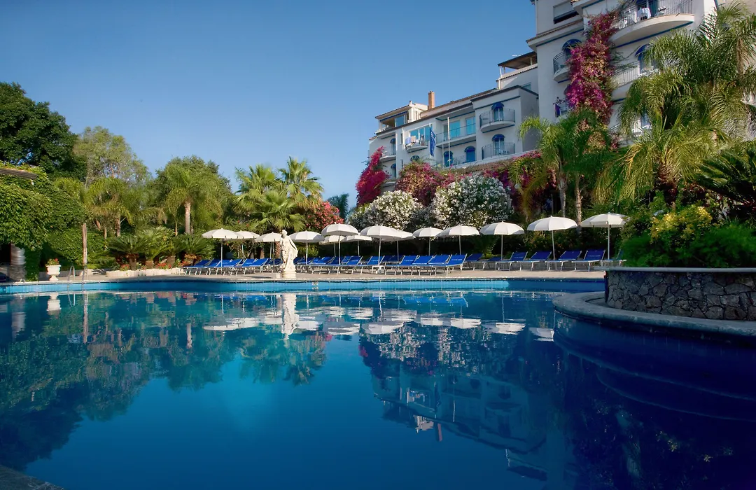 Sant Alphio Garden Hotel & Spa-1