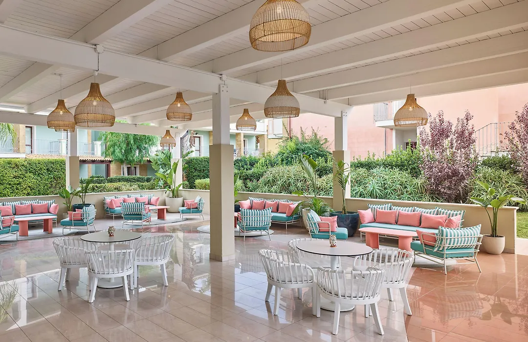 Serenusa Resort-1