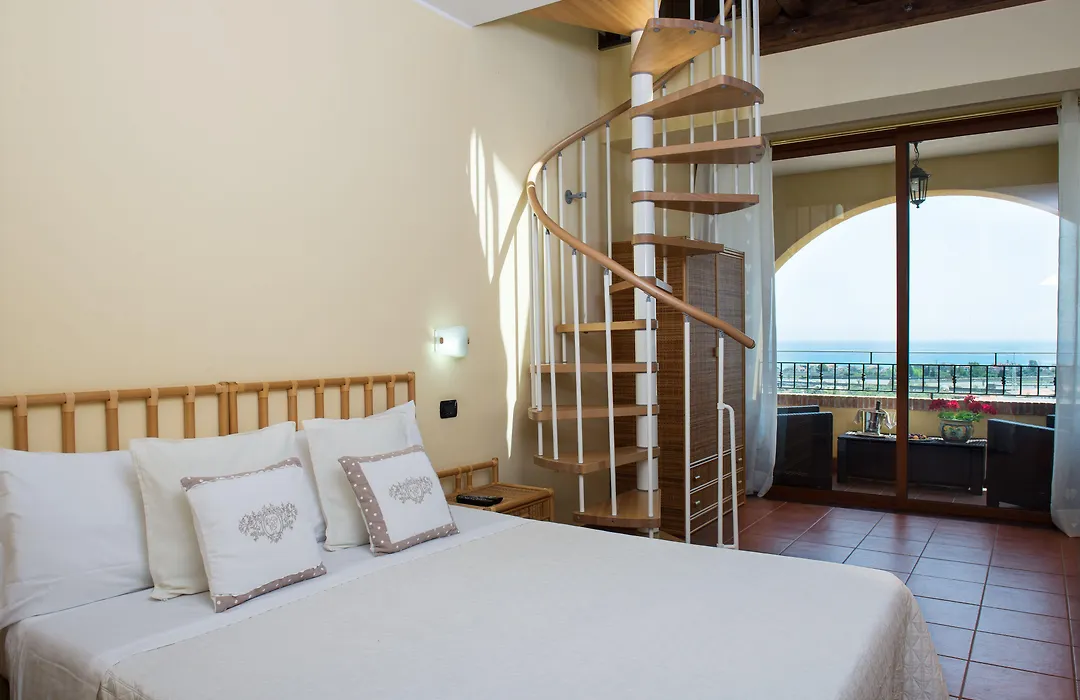 'A Nuciara Park Hotel & Spa-1