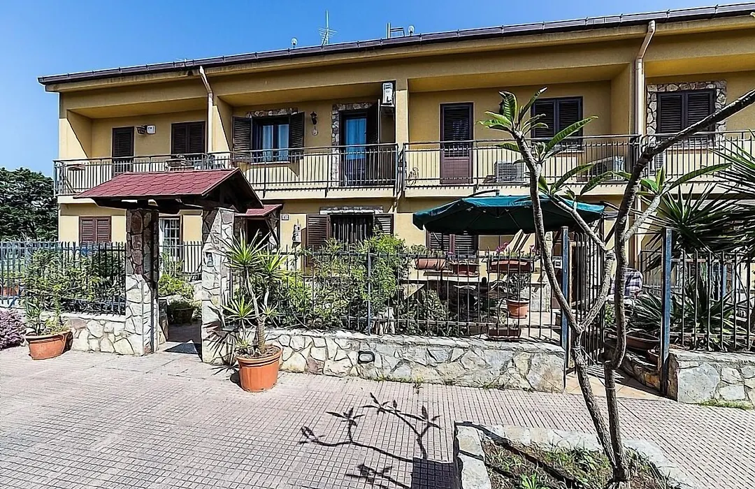 Bed And Breakfast Marina D'Aspra-1
