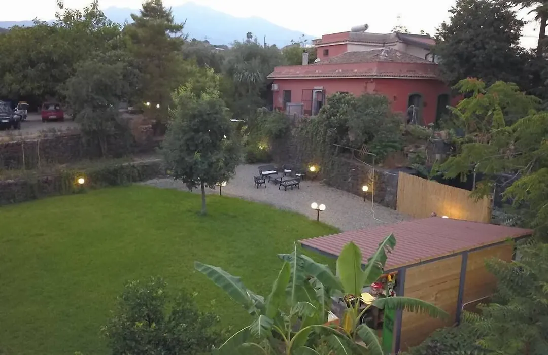 B&B Villa Lidia With Parking And Jacuzzi-1