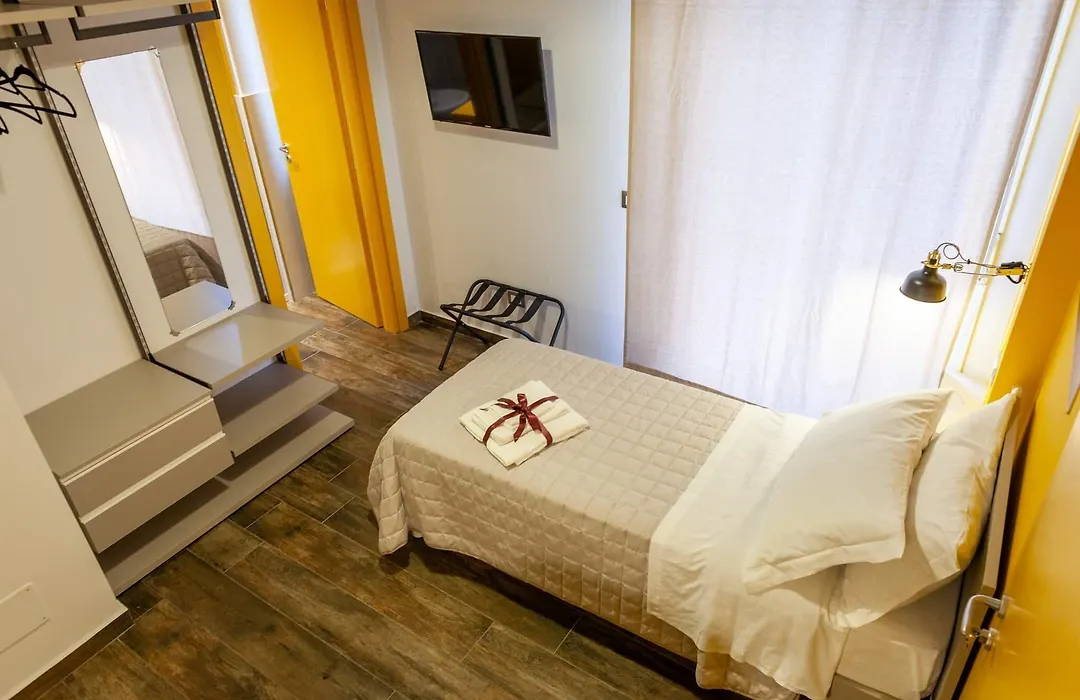 Five Rooms Brolo-1