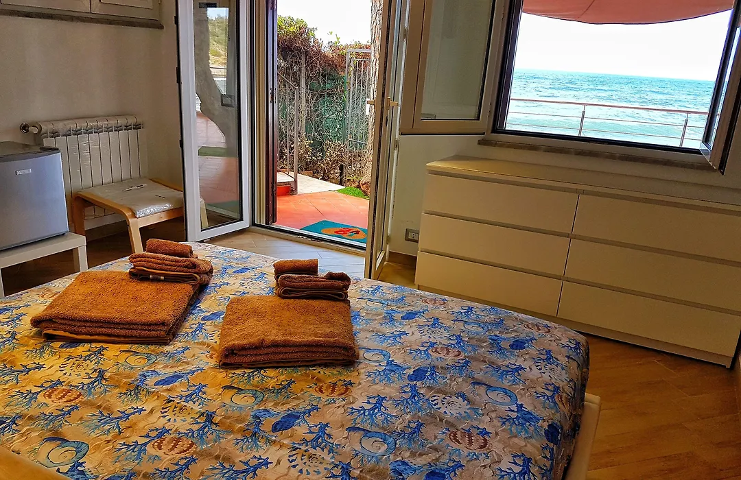 Brezza Marina Guesthouse-1