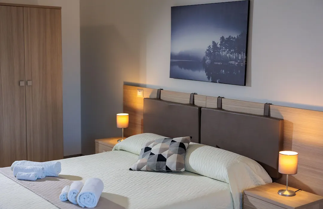 Fuori Rotta Rooms-1