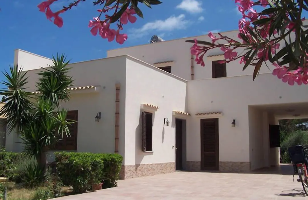 Mariposa B&B-1