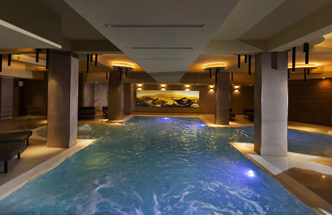 Donna VI Hotel-1