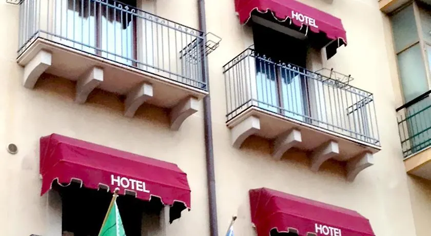 Hotel Gangi-1