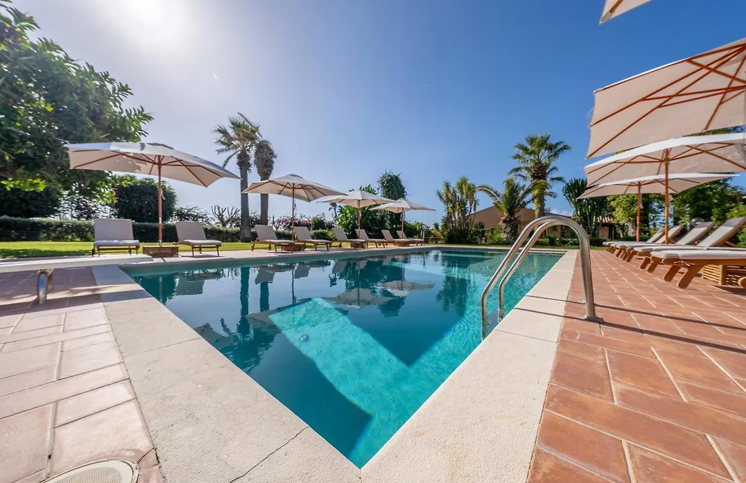 Villa Carlotta Resort-1
