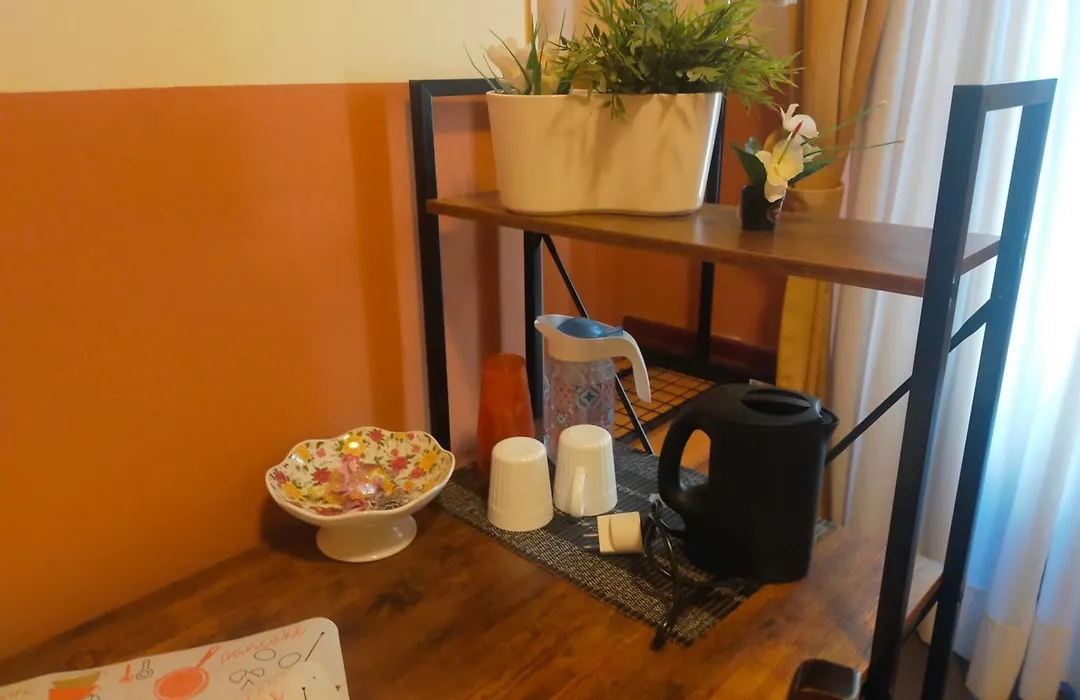 Bed & Breakfast Hostel H24-1