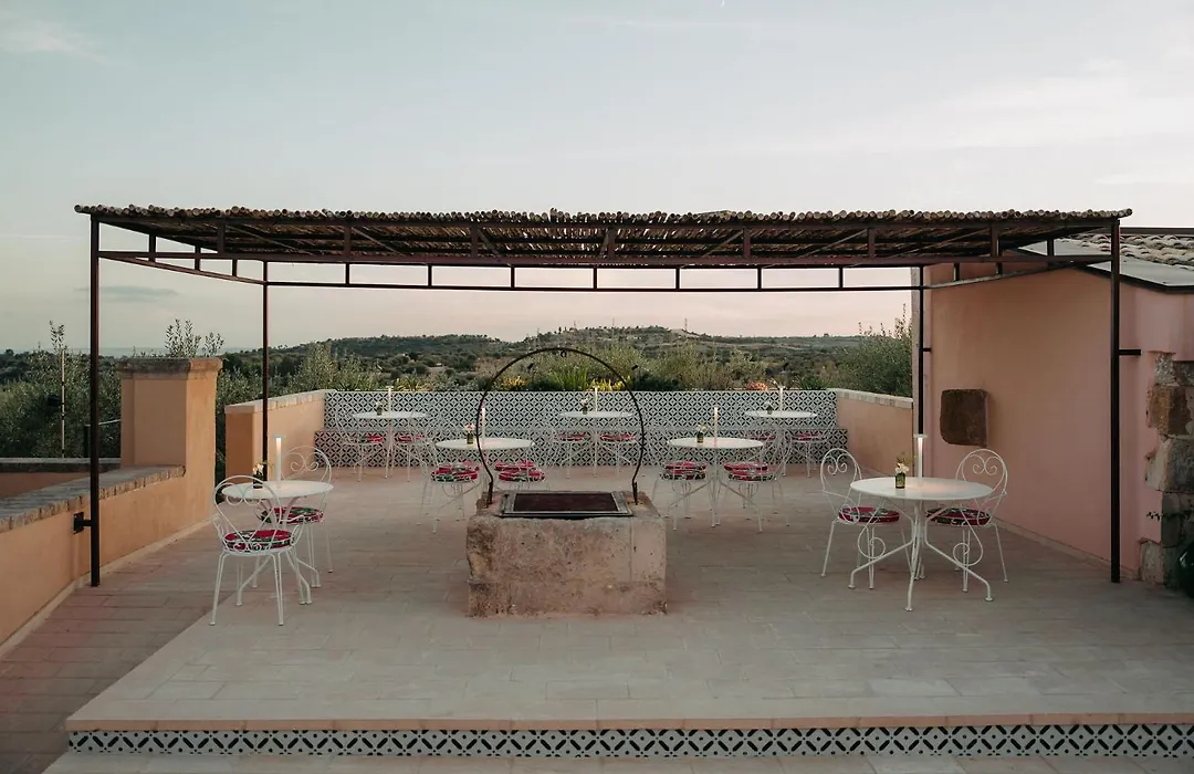 Braccialieri Luxury Resort-1