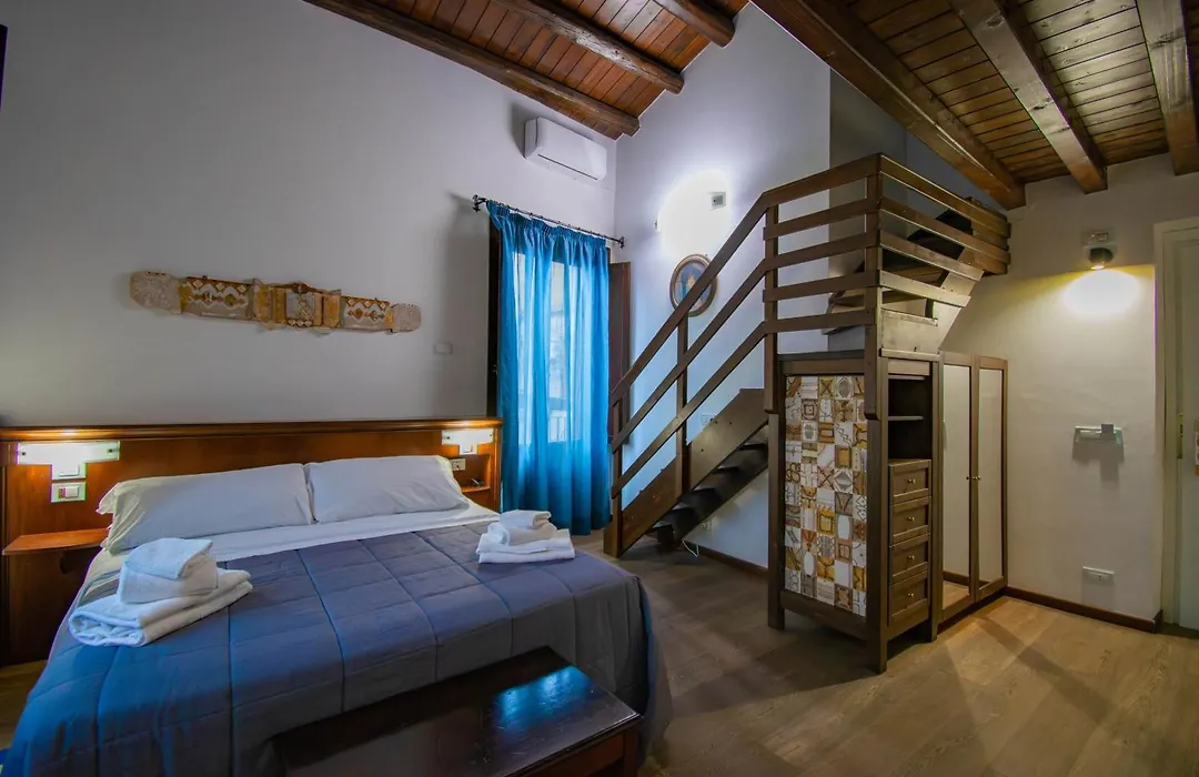 Hotel La Plumeria-1