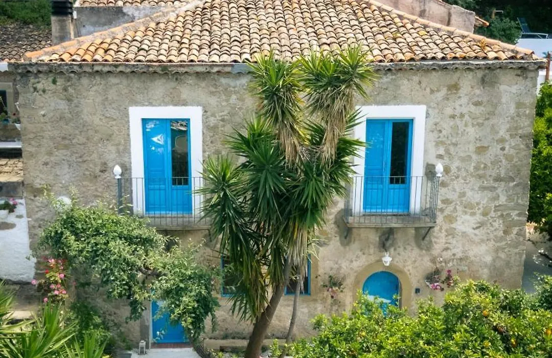 La Casa Del Nespolo - Exclusive Country Suites - Seaview Pool & Self Check-In (Adults Only)-1