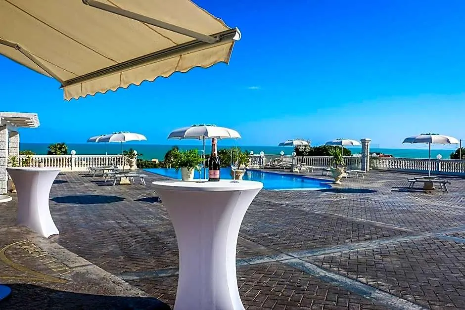 Villa La Perla-1