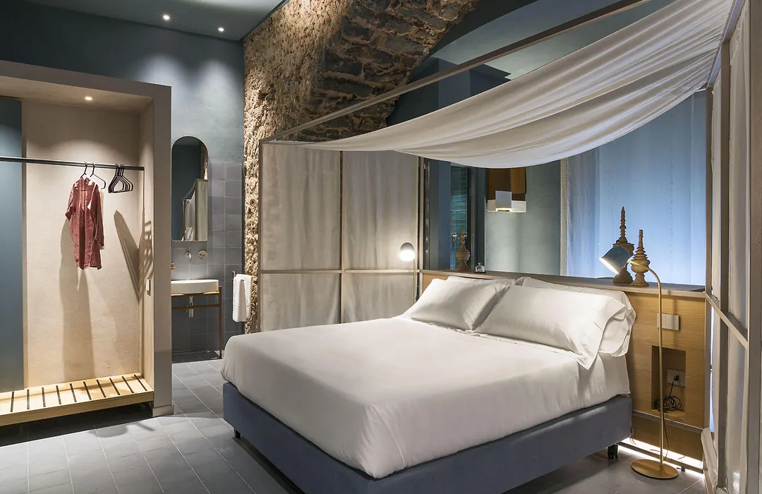 Bastio Private Suites-1
