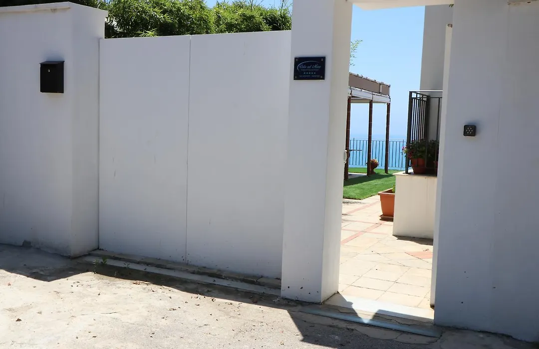 B&B Vista sul Mare-1