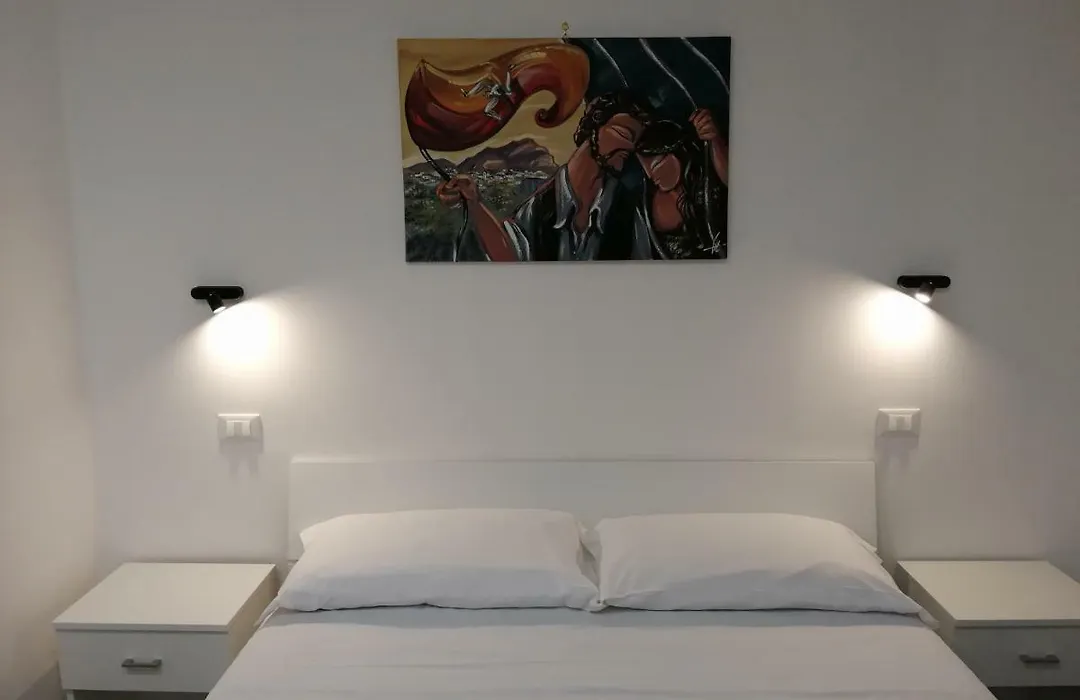 Opera Boutique Rooms-1