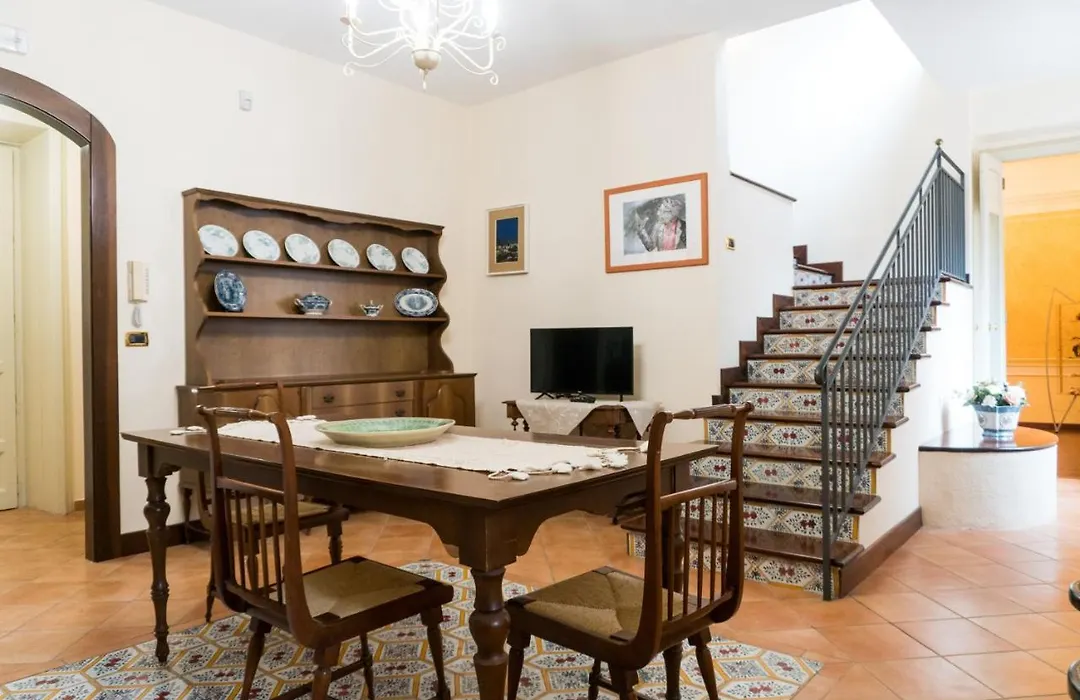 Palazzo Bella-1