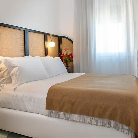 Magnolia Boutique Rooms-2