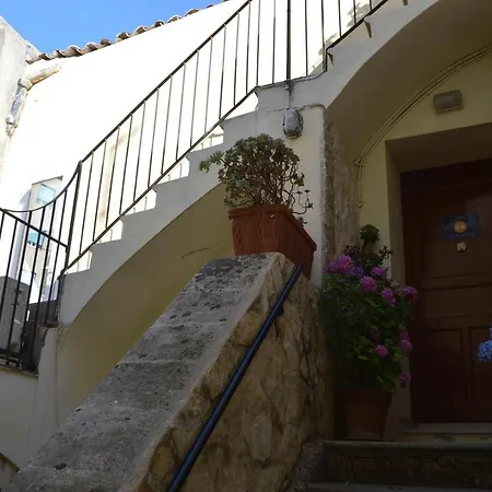 B&B Al cortiletto Modica centro-2