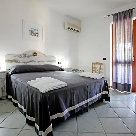 Luxury Room Vittorio Emanuele II-3