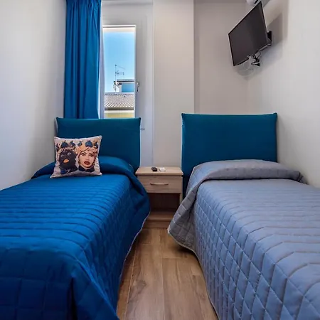 White Apartments & Spa-2