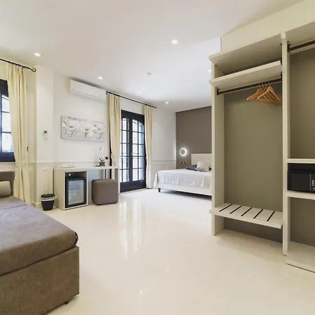 Caffetteria Luca Suite & Rooms-2