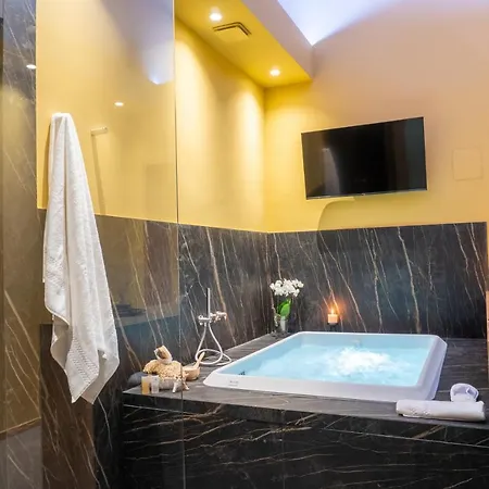 Etnea Suite 270-2