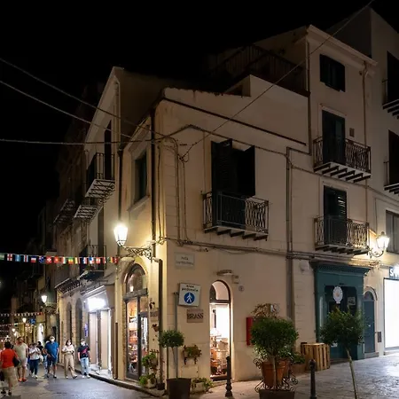 Bm Suites Cefalu-3