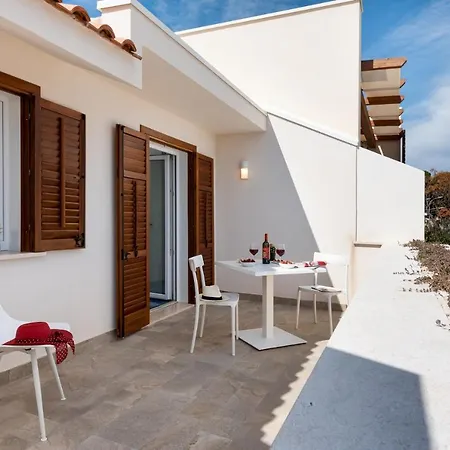 Le Maree Comfort Rooms-2