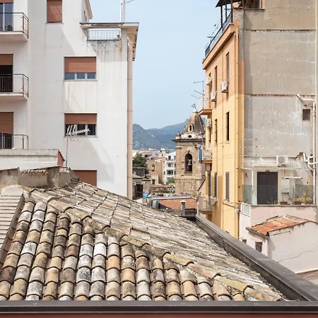 Le Cinque Stanze Palermo Room&Breakfast-3