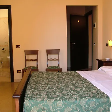 Hotel Del Centro-3