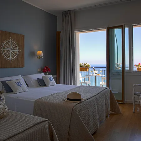 Hotel Punta Nord Est-3