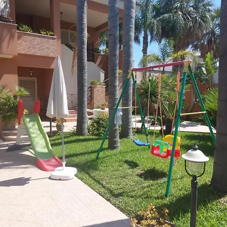 Casa con giardino Giacalone-2