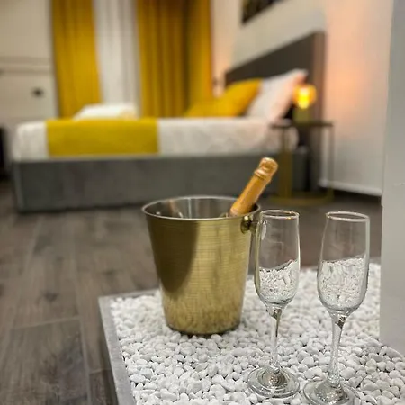 Fuddia Room & Suite-3