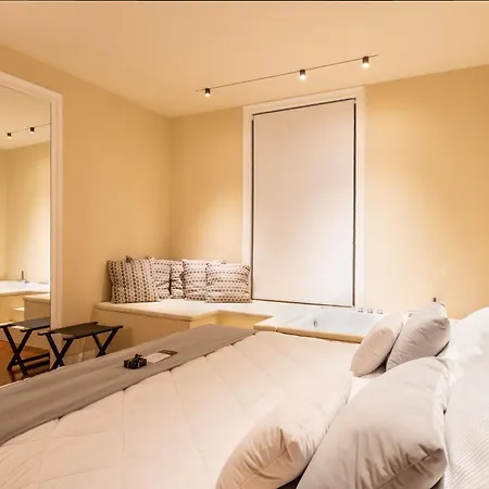 Five Suite Palermo Politeama- Luxury B&B & Jacuzzi-2