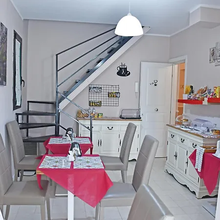 B&B Romeo Luxury Rooms-3