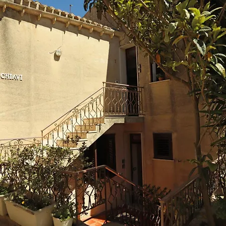 Le Chiavi - rooms-3