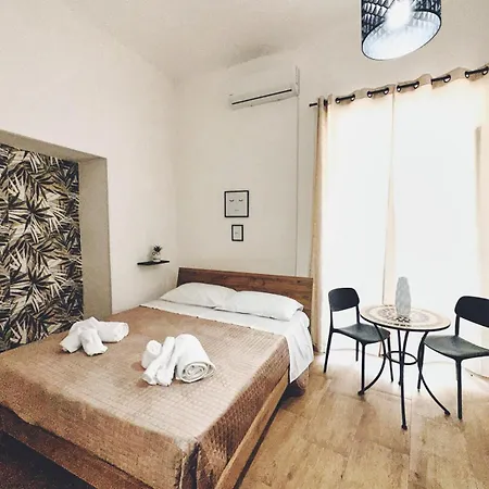 Monteleone Rooms-3