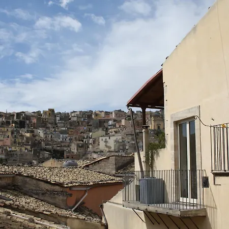 La Corte Di Ibla-2