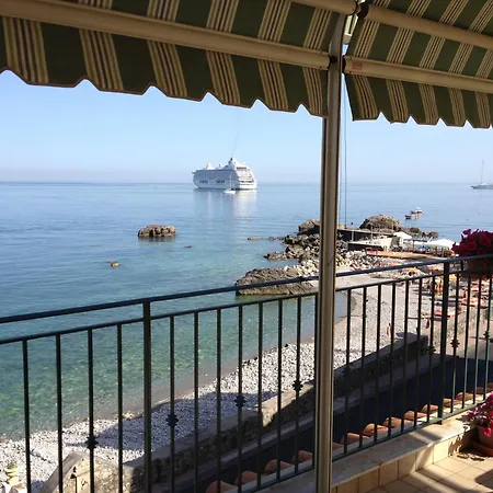 B&B Miramare-2