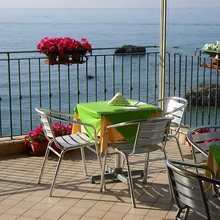 B&B Miramare-3