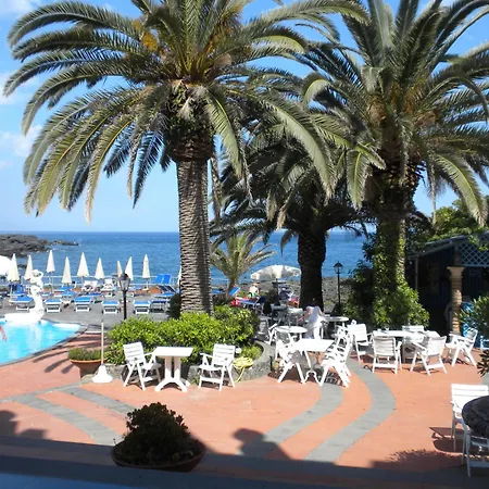 Arathena Rocks Hotel-3