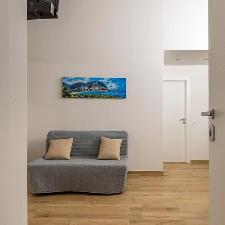 Quattro Canti Rooms-3