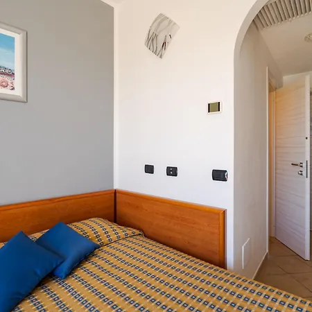 Carlton Hotel Riviera-2