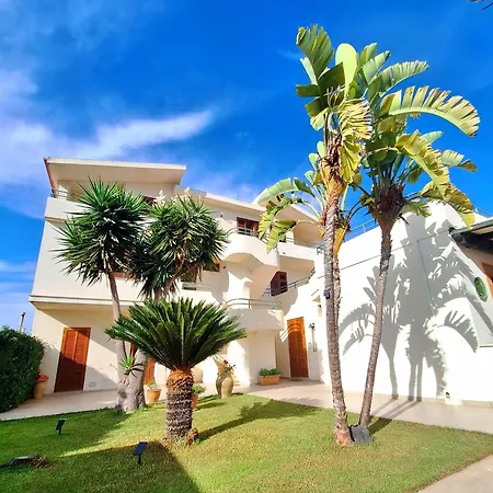 Villa Fiori Beach-3