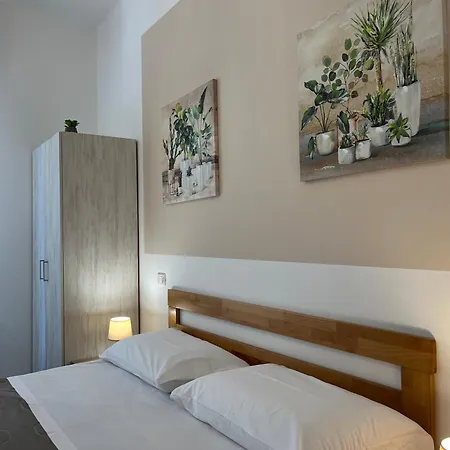 B&B Vento Aureo Rooms-3