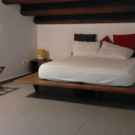 Sopra Moltivolti Guesthouse-2